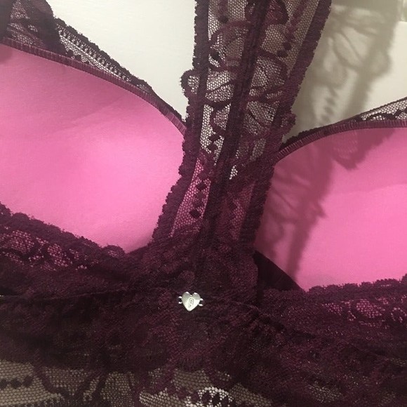 Victoria's Secret PINK lace details t-back lined bra size small - Picture 4 of 5